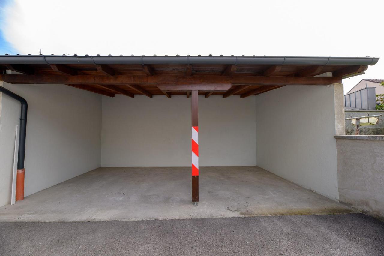 Flexible Selfcheckins 49 - Zagreb - Parking - New - Luxuryアパートメント エクステリア 写真